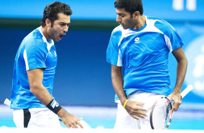 french open aisam rojer pass 1st test