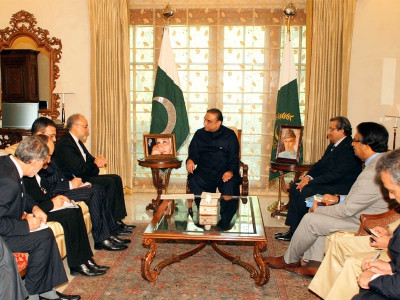 tehran huddle zardari invited to nam summit