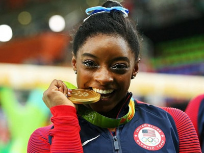simone biles the queen of rio