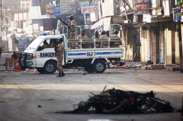 violence claims 4 lives in karachi violence claims 4 lives in karachi