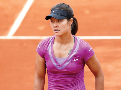 french open li na crashes out