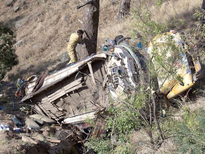 rash driving 32 dead in two road crashes near kahuta