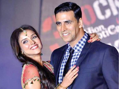 tinseltown talk of old roles and new ones tinseltown talk of old roles and new ones