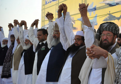 difa e pakistan demands death sentence for dr shakil afridi