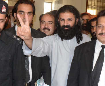 produce weapons seized from shahzain bugti orders court