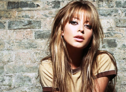 valance desires body like kardashian biel valance desires body like kardashian biel