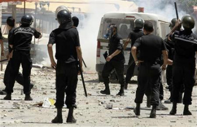 tunisian salafis riot over insulting art