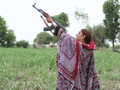 meet nazo dharejo the toughest woman in sindh meet nazo dharejo the toughest woman in sindh