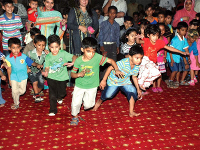 children embrace summer activities