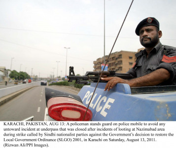 4 killed 8 injured as violence continues in karachi