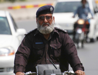 diet or quit ig punjab tells pot bellied police