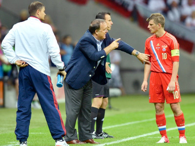 euro 2012 arshavin risks axe over russia fan jibe