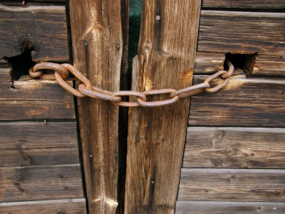 up to 27 million people living in slavery us