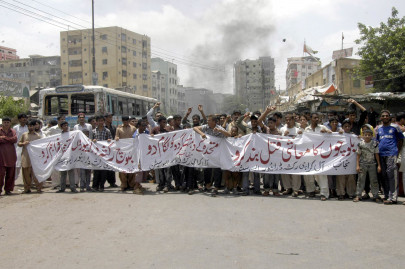 law and order baloch rickshaw drivers protest against violence