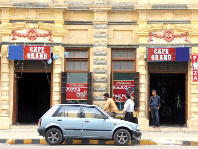 high profile politicos once rubbed shoulders at cafe grand now it s popular with cops high profile politicos once rubbed shoulders at cafe grand now it s popular with cops