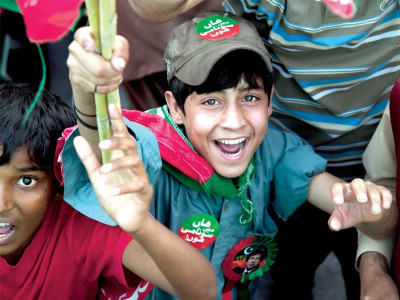 raising visibility young pti supporters come out in force against govt raising visibility young pti supporters come out in force against govt