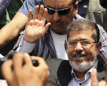 egypt transition brotherhood s mursi wins divisive election