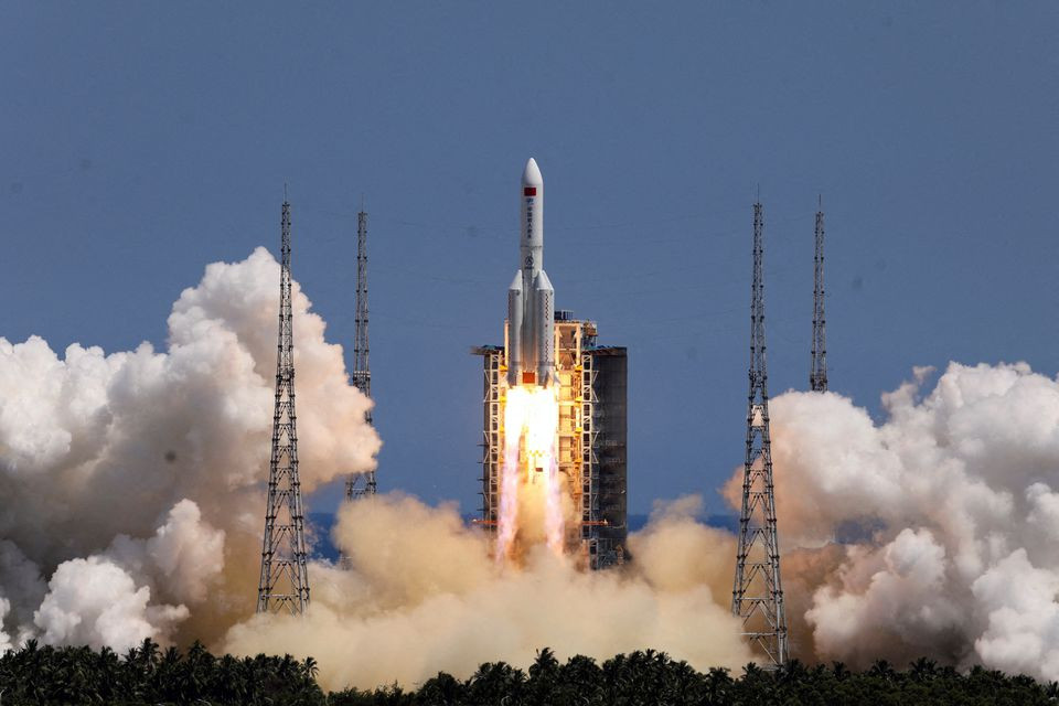 a long march 5b y3 rocket carrying the wentian lab module for china s space station under construction takes off from wenchang spacecraft launch site in hainan province china july 24 2022 china daily via reuters