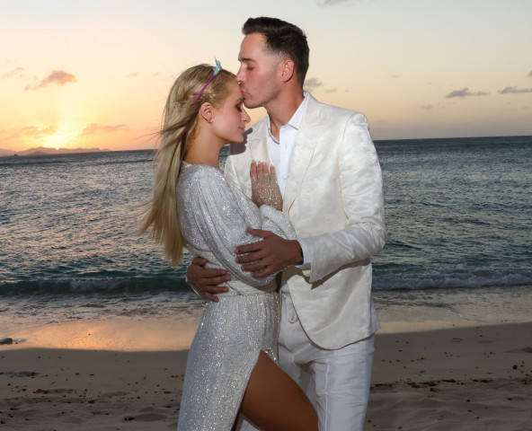 paris hilton ties the knot with fianc carter reum paris hilton ties the knot with fianc carter reum