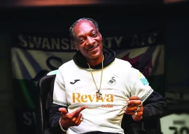 snoop dogg buys stake in welsh football club snoop dogg buys stake in welsh football club