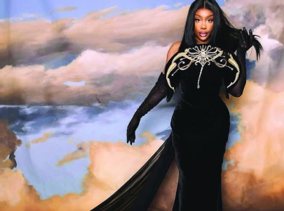 sza finally begins her new chapter with lana