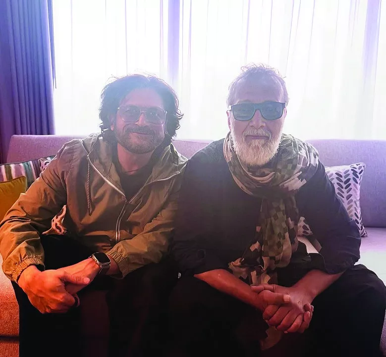 faisal kapadia meets lucky ali in dubai