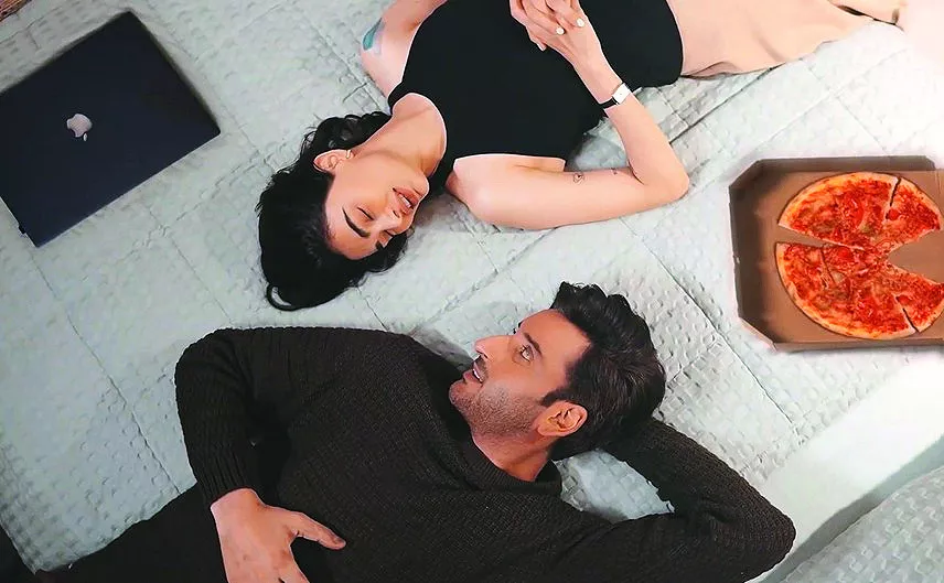 the music video features aagha and saheefa photo file the music video features aagha and saheefa photo file