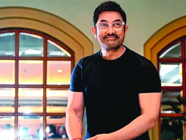 aamir instructed the press to not take photos of his girlfriend photo file