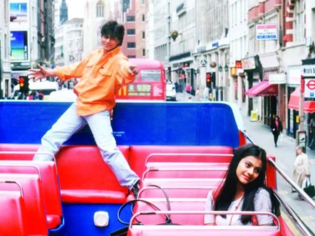 dilwale dulhania le jayenge released in 1995 photo file dilwale dulhania le jayenge released in 1995 photo file