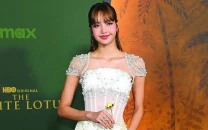 blackpink s lisa signs with wme for acting career after white lotus role