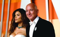 jeff bezos and lauren s nchez s wedding invite sparks buzz with rare request jeff bezos and lauren s nchez s wedding invite sparks buzz with rare request