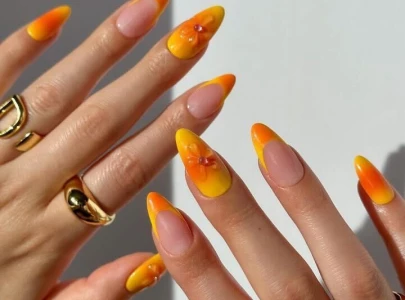 9 gorgeous 3d flower nail designs to brighten up your spring mani 9 gorgeous 3d flower nail designs to brighten up your spring mani