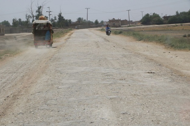 rundown road in qamber district photo express