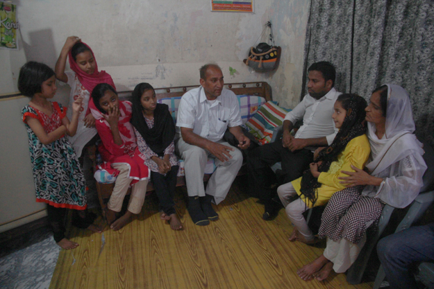 Pastor Masih visits families living in lower-income areas to speak about the importance of hygiene. PHOTO: ATHAR KHAN/EXPRESS