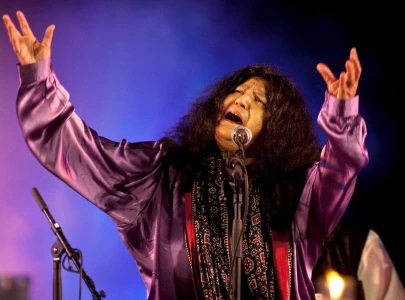 it s difficult to do justice to the kalaams i sing but i try abida parveen