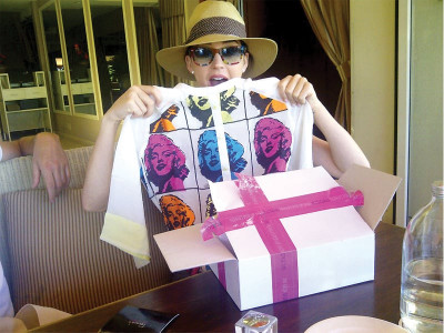 katy perry adds ayesha khurram to her wardrobe katy perry adds ayesha khurram to her wardrobe