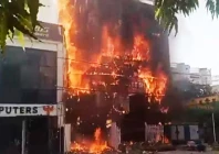 14 killed in india building fire