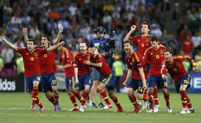 euro 2012 majestic spain take their place among the elite