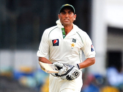 cricket selectors content with younus test form cricket selectors content with younus test form
