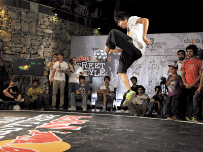 talent hunt energetic youngsters dribble street style in capital talent hunt energetic youngsters dribble street style in capital