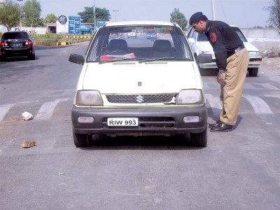 brazen attack two killed two injured while transporting prisoner brazen attack two killed two injured while transporting prisoner