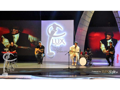 lux style awards 2012 glamour s night out lux style awards 2012 glamour s night out