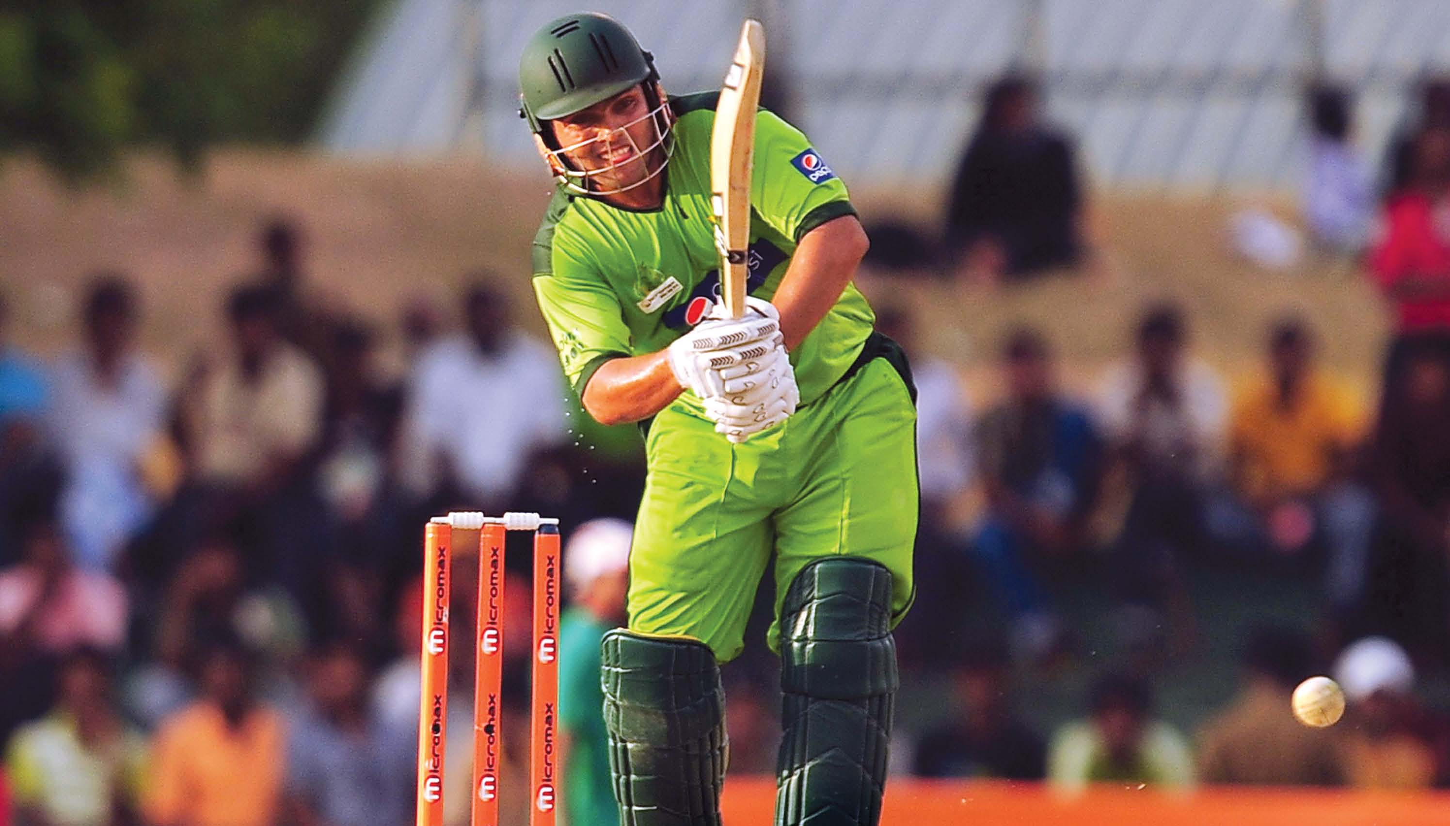 pakistan recall cleared kamran for world twenty20