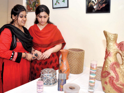 art exhibition students display decorated crafts