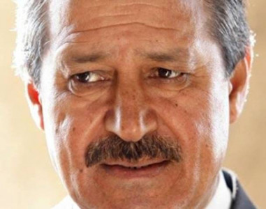 defecting syrian envoy urges people to rise against criminals in the regime