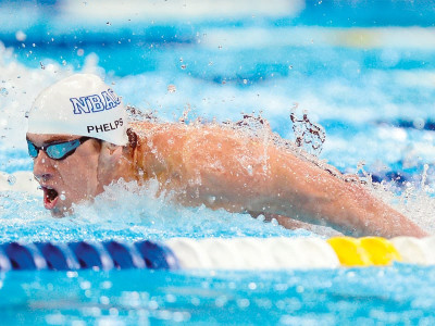 swimming phelps poised for final victory lap in london