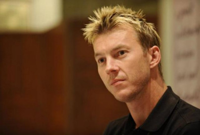 weary lee quits international cricket weary lee quits international cricket