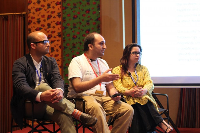 social media mela should brands build or buy blogger loyalty