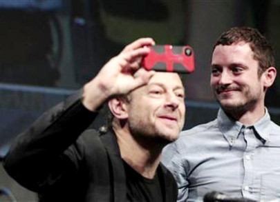 comic con fans journey to middle earth with hobbit