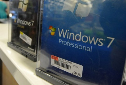 eu threatens microsoft with antitrust fine over web browser